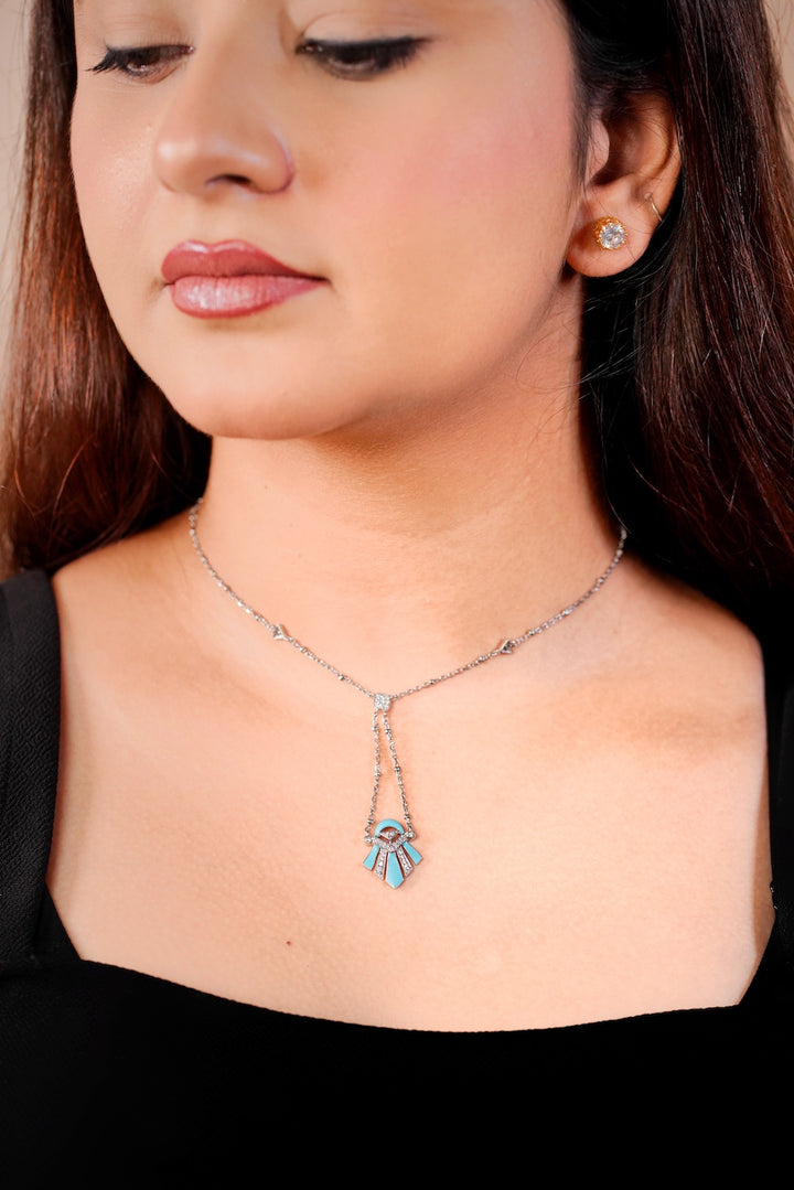 Galmour Flow Lariat
