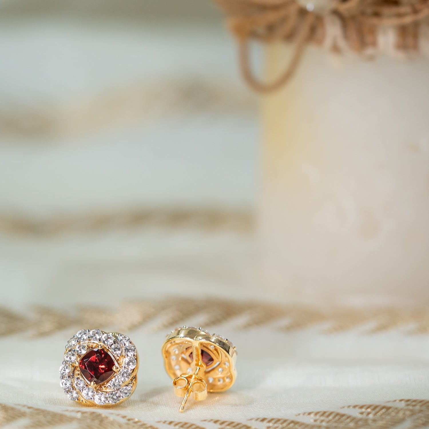 Regal Garnet Stud
