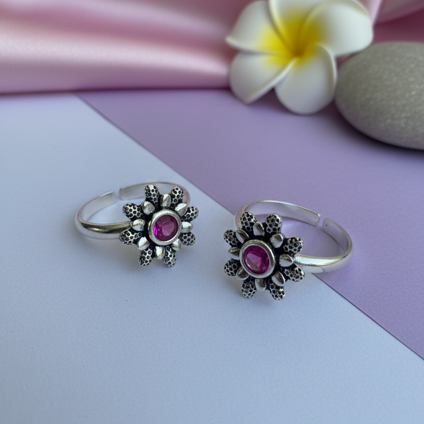 Silver Floral Twirl Toe Ring