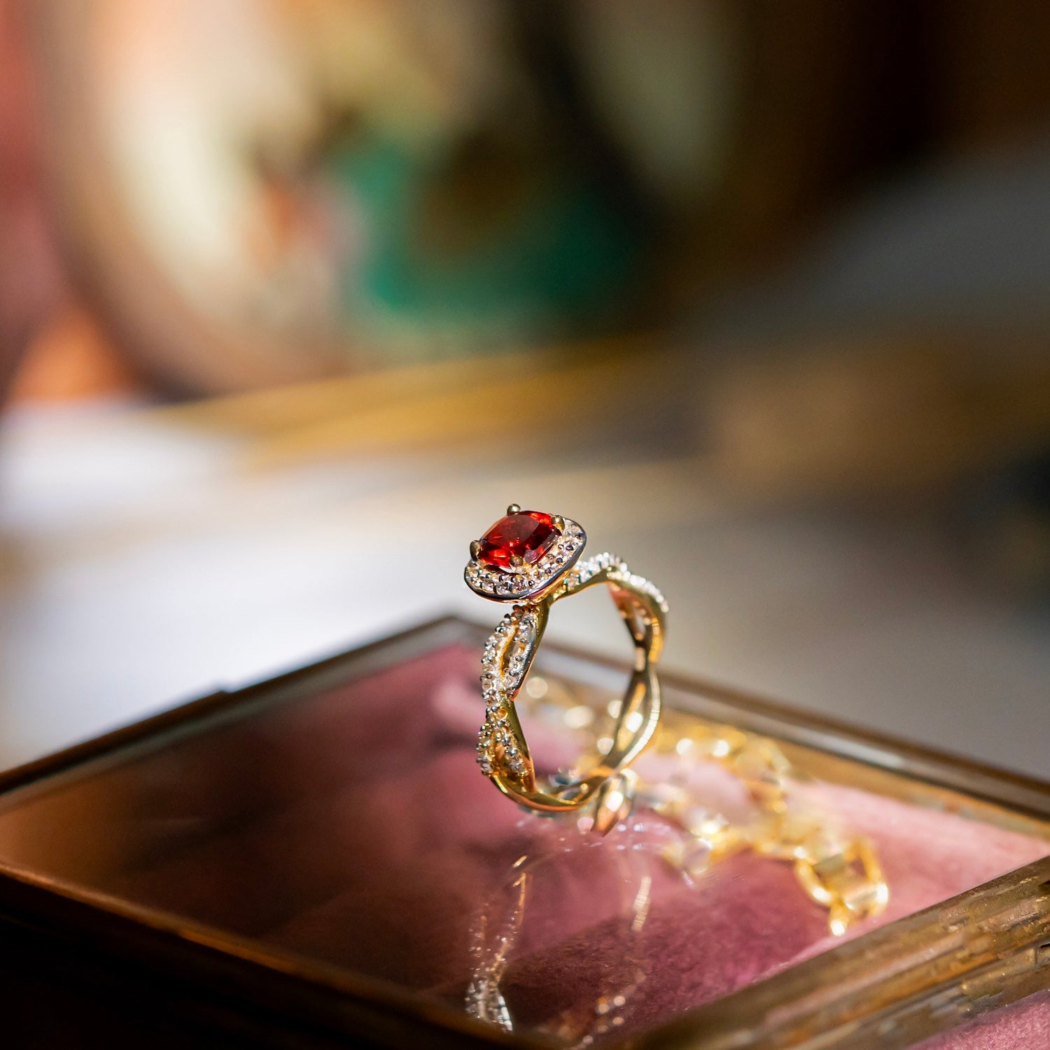 Halo Garnet With twist Band Ring